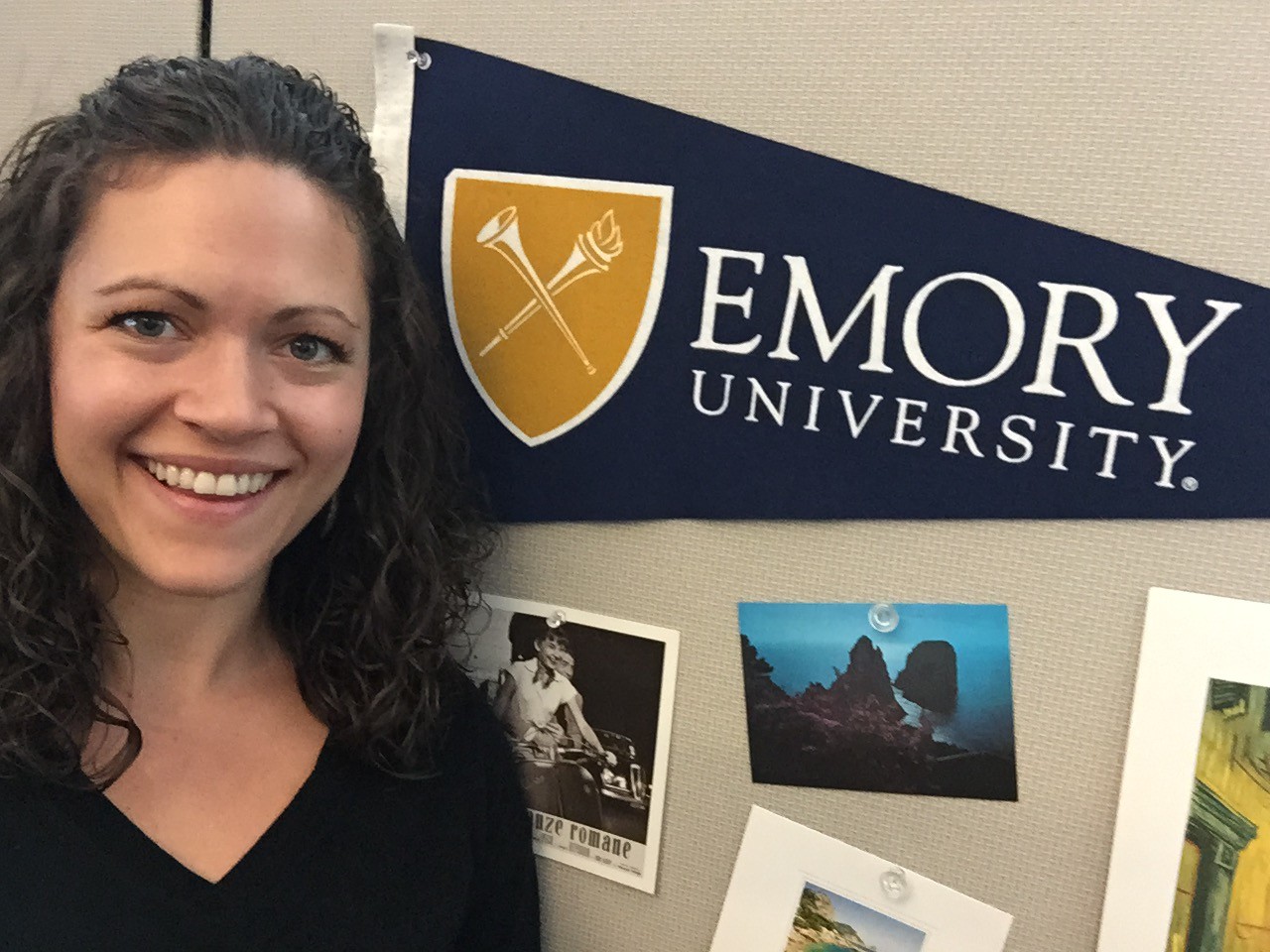 Meet #hesm pros to follow: Julie Winch (@JulieMWinch) from @EmoryUniversity on social media success, challenges & tips